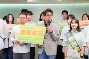 被問對李柏毅急診咆哮看法！沈伯洋講一半竟問：他叫什麼名字我忘了