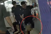 影/北市男捷運站外吸電子菸變喪屍　熱心民眾助警逮人