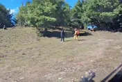 影/南投男登駒盆山遭落石砸頭！空勤黑鷹吊掛送醫