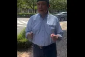 野生馬英九再被捕獲！在政大校園突然「唱軍歌」　網友：不太對勁