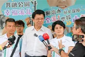 陪白營小雞掃街　謝龍介談「在野大聯盟」：鄉親期待翻轉大台南