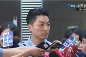 備詢玩手機被抓包！陳永德鞠躬喊拍謝   蔣萬安重申「好好檢討」