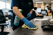 陸驚爆「清潔員竊密」！外包打掃趁機偷拍文件　遭抓包判刑10年