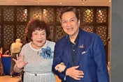 乾兒子遭傳偷吃許藍方！周遊露面突淚崩　曝他私下面：人不錯