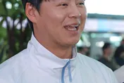 亞運/韓國隊長外套出包！　身穿「顛倒太極旗」受訪引關注
