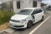 花蓮鳳林貨車擦撞休旅車　女駕駛脫困酒測突昏倒