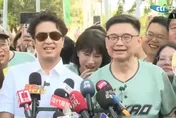 影/沈伯洋赴高雄合體划SUP　賴瑞隆邀蔣萬安、柯志恩「雙城辯論」