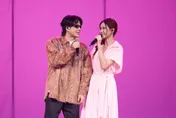 蕭煌奇開唱「十指緊扣」安心亞！驚吐不怕新婚妻看到：無所謂