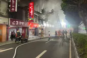影/三重日式燒肉店重大火警！3受困者二樓跳窗逃命　9人送醫
