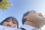 洋流內戰！前空姐參選人鼻孔貼沈伯洋　青鳥狂罵：花痴、愛蹭、綠茶