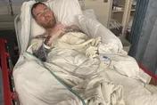 演出時突失去知覺！美男歌手切除3顆腦瘤　睡夢中病逝