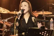 鄭怡甩肉15公斤大解放！領敬老卡照穿迷你裙　挑戰《蘭香如故》OST