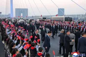 金正恩「親自過橋」有深意？CNN：中朝重裝備、能源運輸升級