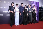 金鐘61/峮峮合體《飢餓》主持群！邊荷律紅毯戰袍辣曬「超兇事業線」