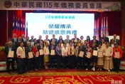 徐佳青慶生爭議！歷史哥點名「綠營生態鏈」　僑委內幕曝光