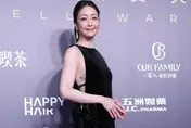 金鐘61/與楊貴媚爭影后　謝欣穎紅毯戰袍「側面挖空」辣洩絕對領域