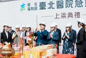 賴清德連2場合體蘇巧慧　台北醫院談「一棒接一棒」留下醫療承諾