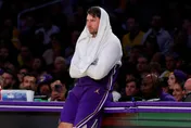 NBA/東契奇轟41分也救不了！湖人遭拓荒者痛宰　開季不敗金身破功