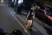 影/板橋通緝男扮女裝上街　怪腔怪調露餡遭活逮