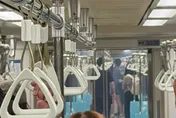 北捷安和站車廂濃煙狂竄　乘客背包行動電源自燃...旅客奔逃