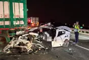 影/國1重大事故！5大小車撞擊「幾乎全碎」傳2死2傷