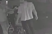 影/北市大安區行車糾紛爆衝突　男子持軟管當街嗆聲