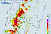 快訊/國家級警報響了！午後雨炸「這地區」　3縣市慎防大雨、9級強風