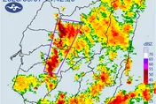 快訊／雨彈升級！大雷雨開轟「7縣市」　2山區暴雨災防告警