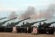 國軍宜蘭海灘實彈操演　傳砲彈誤擊「賞鯨船」！34人險命喪大海