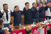 趙少康飛金門陪「女戰神」拜票　批綠營不拆違建還敢管合法投資