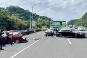 又是撿手機！國3南深路交流道聯結車釀1死7傷　駕駛羈押獲准
