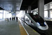 最高時速350km！高鐵「復興號」首度開上青藏高原　減少近11hr車程
