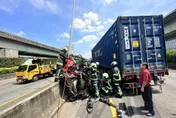 為撿痠痛藥膏！「貨櫃車夾死夫妻」今開庭　駕駛1640萬和解判緩刑