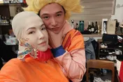 大玩Cosplay放閃！許瑋甯頂「大光頭」貼臉邱澤…惡搞《七龍珠》笑翻全網