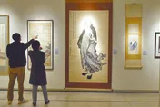 史博館「整修5年多」開幕作品竟有「錯字、落塵」　館長道歉：督導不周