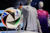 Adidas德足「44號球衣」惹議　被指與「納粹黨徽」高度相似
