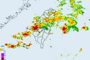 快訊/大雷雨來了！5縣市雨彈開炸　嘉義縣2行政區注意山區暴雨