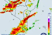 快訊/雨彈範圍再擴大！「4縣市」急發大雨特報　「2地區」降雨熱區