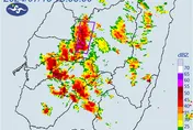 快訊/國家警報響！大雷雨轟「5縣市」　山區防暴雨警戒區域曝
