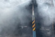 假消息！網傳「板橋大爆炸」遭市府壓新聞　新北消防局澄清：篤行路鐵皮屋火警