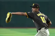 挨「台美混血」卡洛爾砲轟！達比修回穩5.1局失3分　日美通算203勝到手