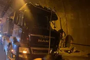 台62線龍潭堵隧道車禍！砂石車爆胎撞邊壁　1傷送醫