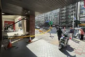 北市原民大樓柱子崩落下磁磚雨　技師：地震天氣影響