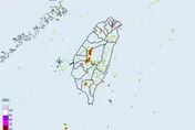 國家警報又響！雙北大雷雨　新北山區防溪水暴漲
