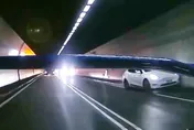 影/雪山隧道嚴重車禍！「特斯拉高速偏移撞擊」釀紫爆