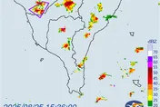 國家警報響！南高屏傍晚炸雷雨　屏東牛角灣溪暴漲警戒到入夜