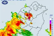 國家級警報響！大雷雨游擊桃竹　新竹油羅溪留意暴漲