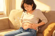 50歲女主管脹氣治不好　一查竟罹卵巢癌！醫：婦癌死亡率最高