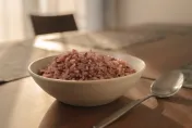 研究證實每天吃半碗糙米飯　紅字數值全改善
