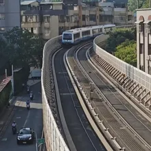 北捷文湖線異常列車未停妥月台　30名旅客東湖站換乘